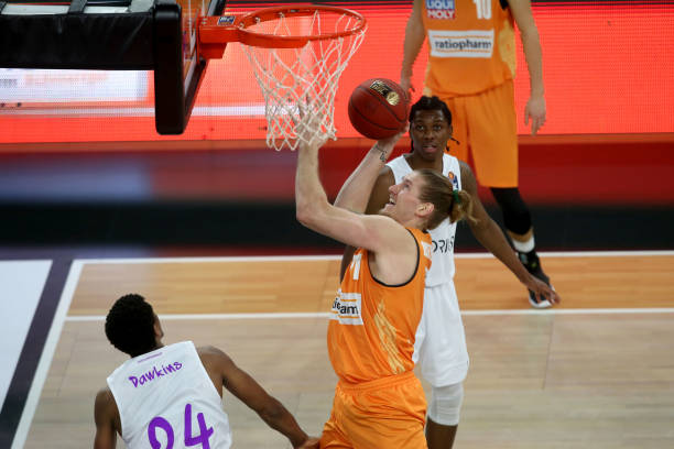 是一个难得 是一个难得