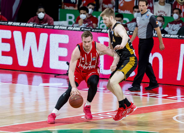 而申京凭借 而申京凭借