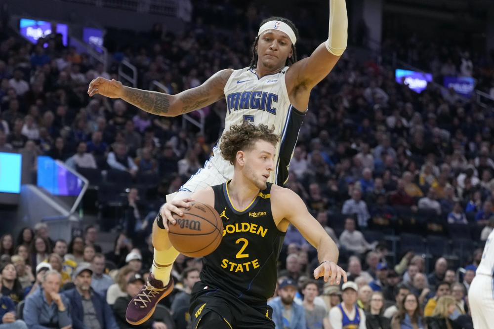 在激烈竞争 在激烈竞争